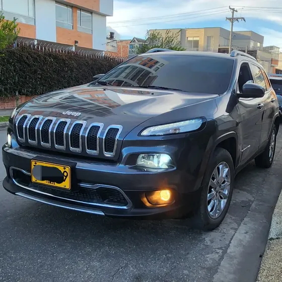 Jeep Cherokee 2015 3.2 Limited