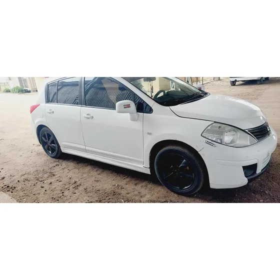 Nissan Tiida 1.8 Sense Sedan Mt
