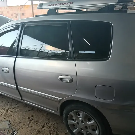Kia Carens 2007 2.0 Lx
