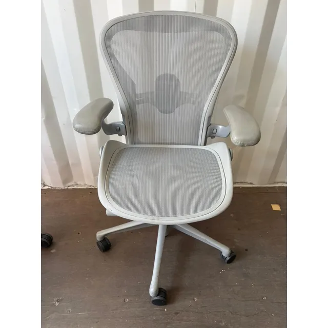 Herman Miller Aeron Remaster B