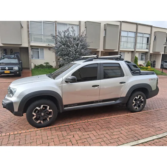 Renault Duster Oroch 1.3 Intens 4x4 Outsider