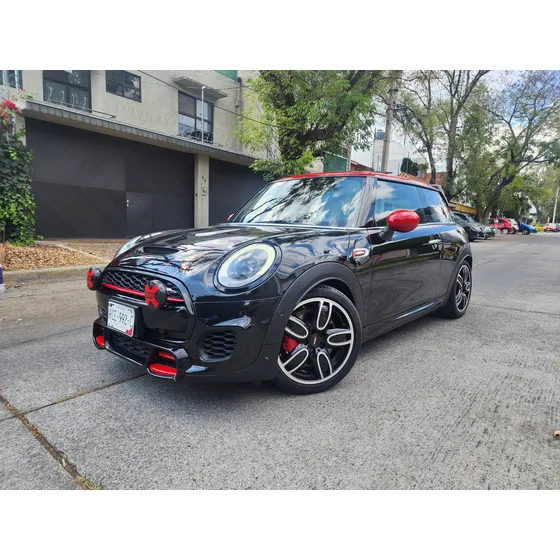 Mini John Cooper Works 2.0 Hot Chilli At