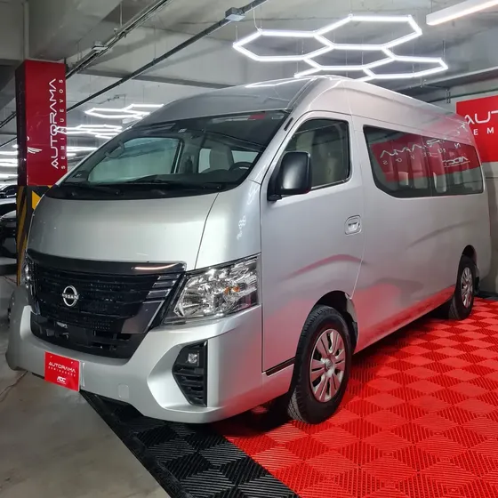 Nissan Urvan 2024 2.5 14 Pasajeros Amplia Aa Mt