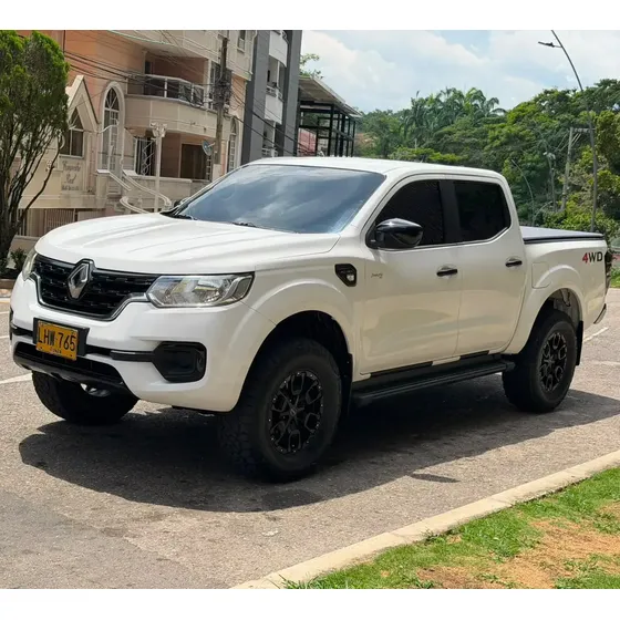 Renault Alaskan 2023 2.5 4x4 Mecánica Diésel