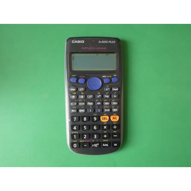 Calculadora Casio Fx- 82es Plus