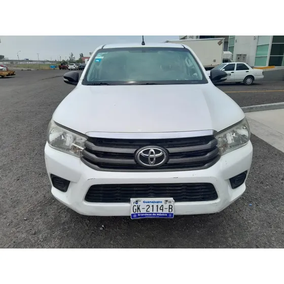 Toyota Hilux 2.7 Cabina Doble Base Mt