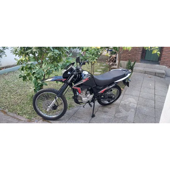 Corven Triax R3 250cc Usado