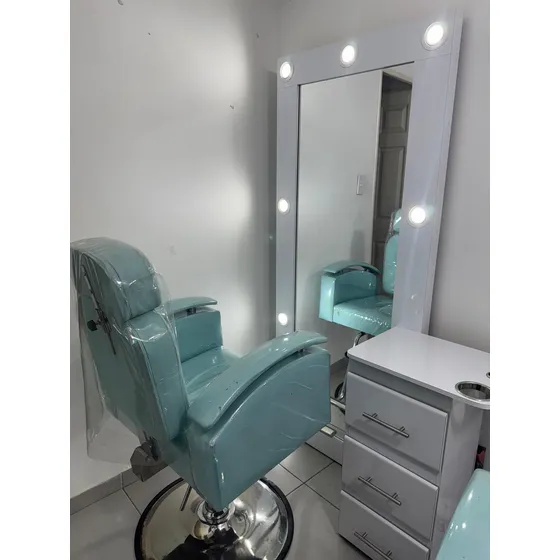 Tocador De Peluqueria Con Silla Hidraulica