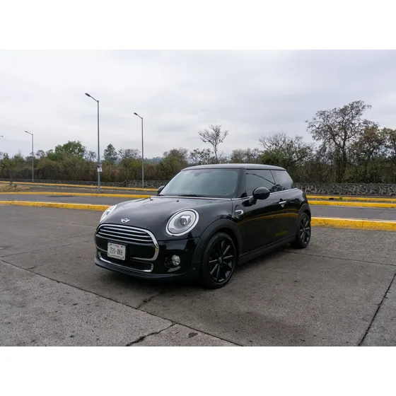 Mini Cooper 1.5 Pepper At