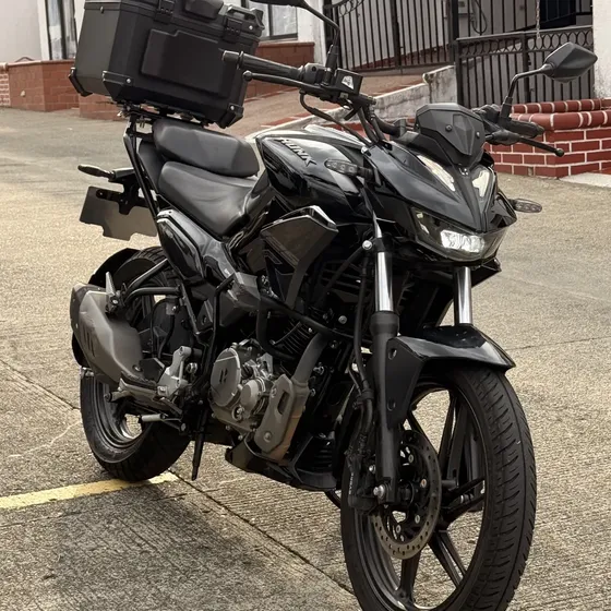 Hero Hunk 125r 2026 9100 Km Excelente Estado