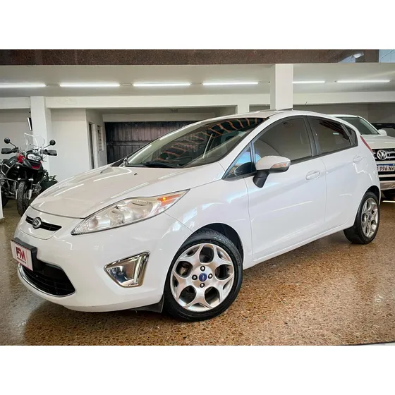 Ford Fiesta Kinetic 1.6 Design 120cv Titanium
