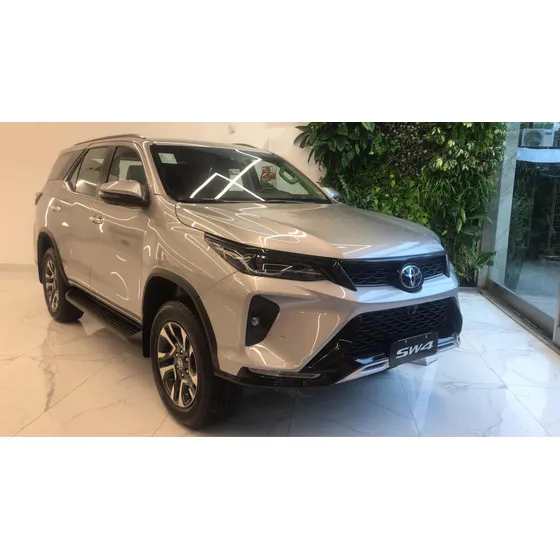 Toyota Sw4 2.8 Srx 204cv 4x4 7as At