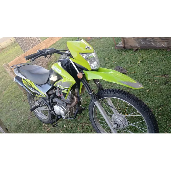 Yumbo Dks 125.