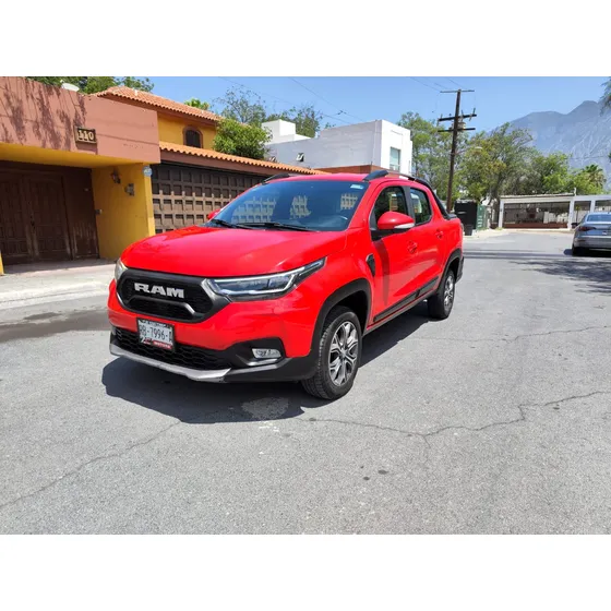 Dodge Ram 700 Laramie 1.3 Std