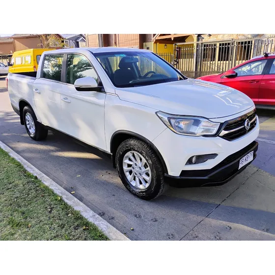 Ssangyong Musso Grand 2.2td Glx Mt6 4wd
