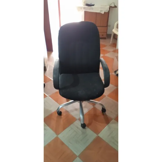 Silla De Oficina Dell Office Usada Presidencial Pata D Metal