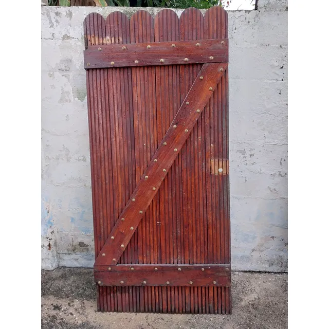 Portao De Madeira 1.90 X 0.80 Em Ótimo Estado