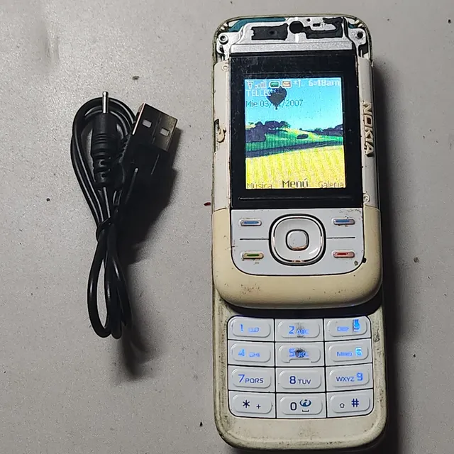 Nokia 5200 Xpressmusic, Telcel, Funcionado Bien, Cargador, Detalles Esteticos, Leer Descripcion
