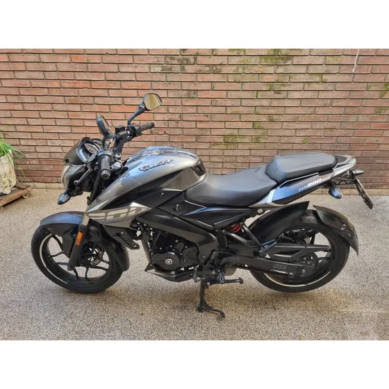 Bajaj Rouser 200 Ns.