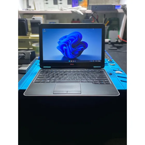 Laptop Ultrabook Dell E7240