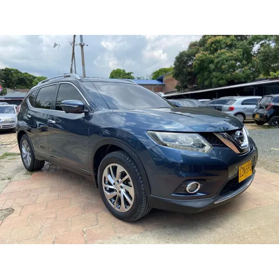 Nissan Xtrail 2.5 Advance