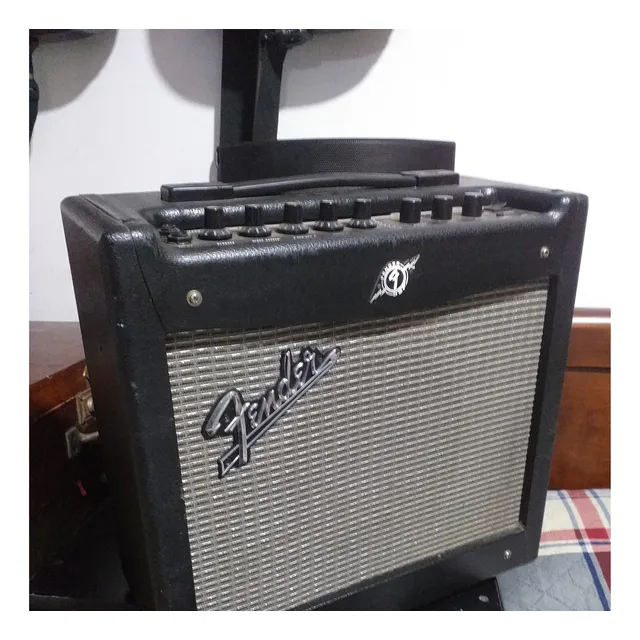 Amplificador Guitarra Fender Mustang Iv V2 