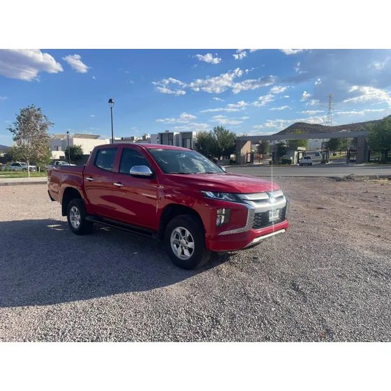 Mitsubishi L200 2.4 Cd Glx 4x2 Mt