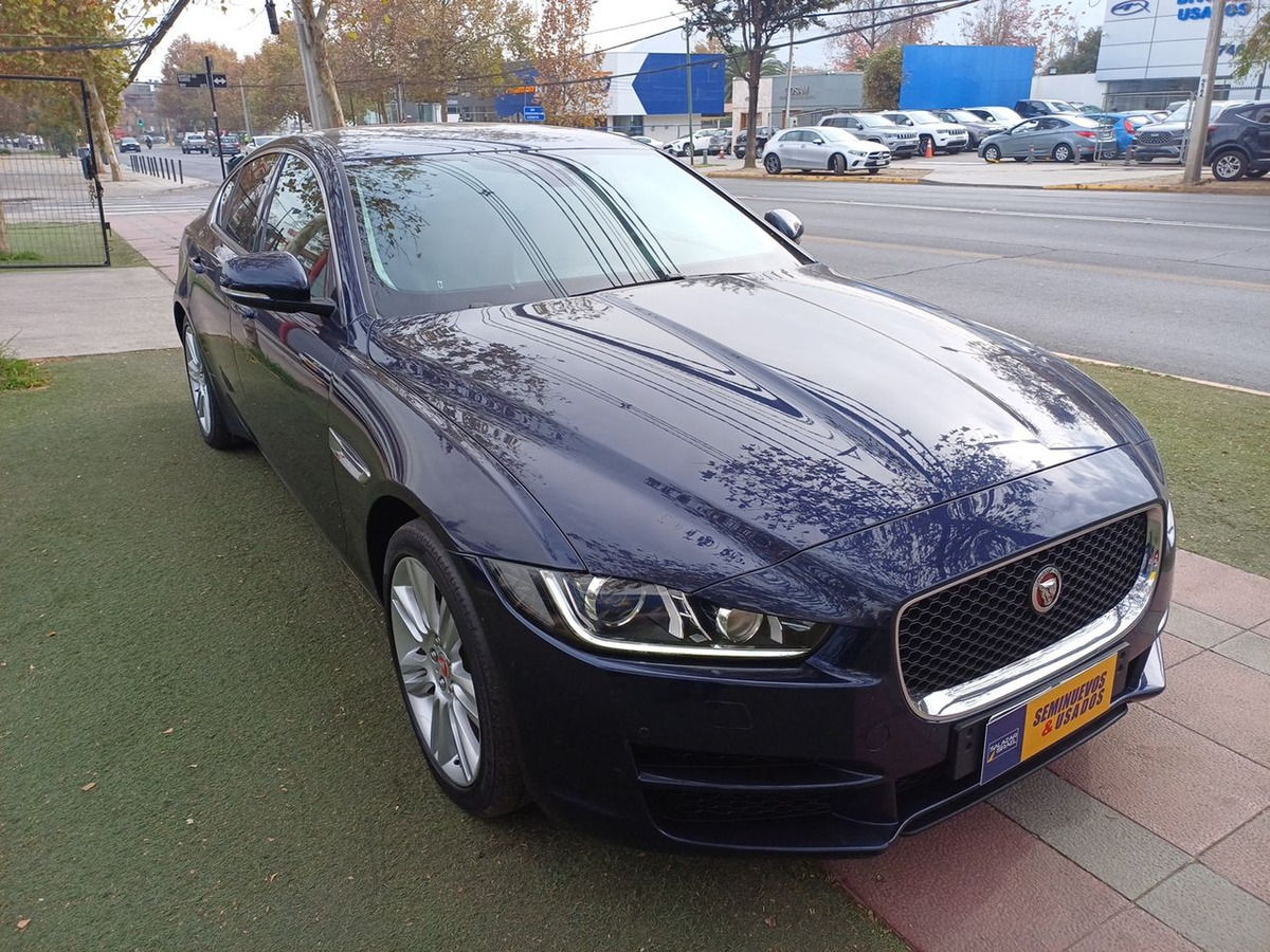 Jaguar Xe 2017