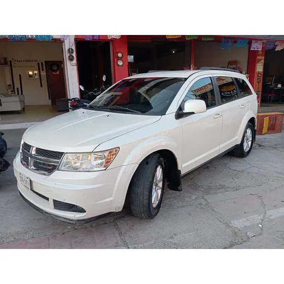 Dodge Journey 2.4 Sxt 7 Pasajeros Plus Mt