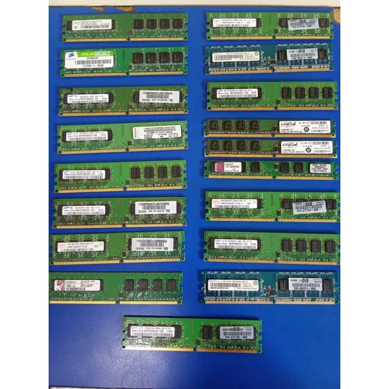 Samsung Ddr2, 1 Gb, 667mhz, Pc2-5300 Fotos Referenciales