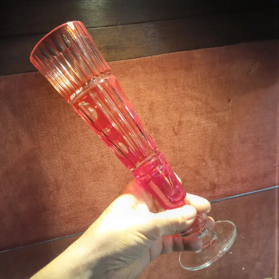 Florero Rojo Rubi De Cristal Tallado Antiguo Jarrón Copa Rojo Copa Tallada Rubi