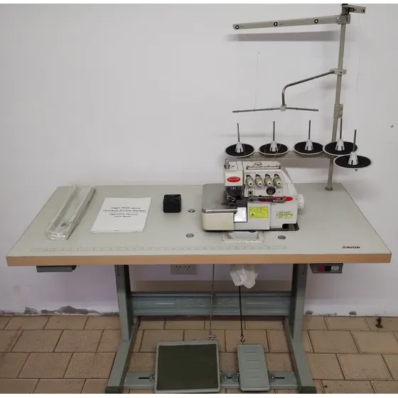 Máquina Overlock 5 Hilos Savor - Como Nueva