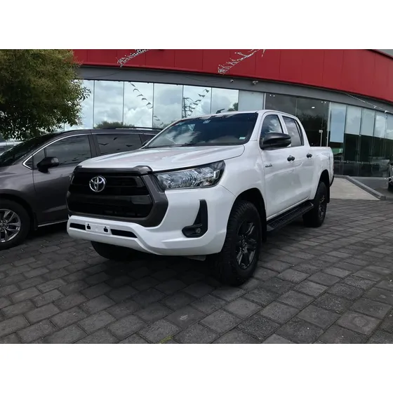 Toyota Hilux 2024 2.7 Cabina Doble Sr Mt