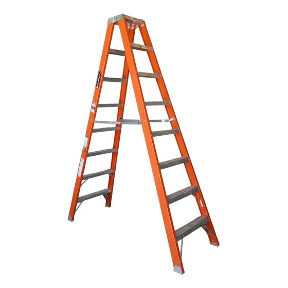 Escalera Doble Fibra Vidrio Naranaja 2.43mts  (530-08n)