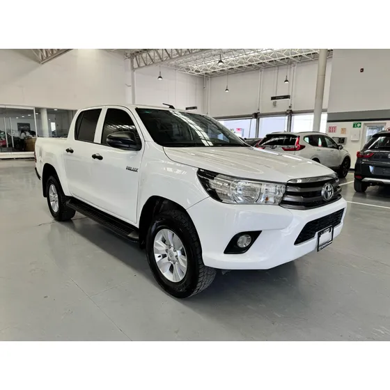 Toyota Hilux 2.7 Cabina Doble Sr Mt
