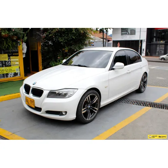 Bmw Serie 318i E90 Mt 2010