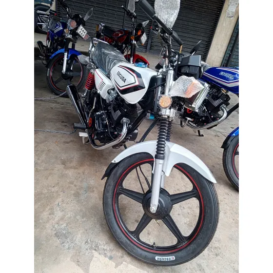 Moto Escuda Hero 150