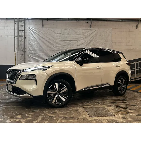 Nissan X-trail 2.5 Platinum Plus 2 Filas At