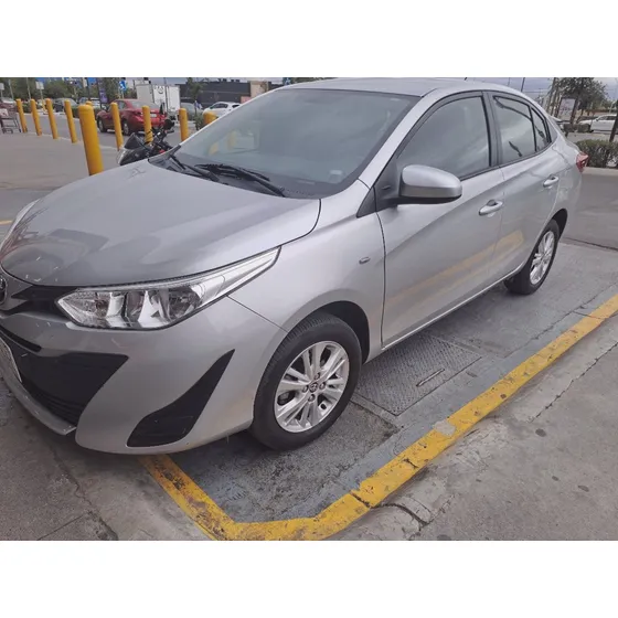 Toyota Yaris 1.5 Core At Sedan Cvt