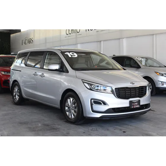 Kia Sedona 3.3 V6 Lx At
