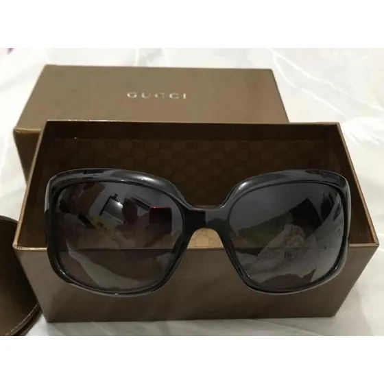 Lentes De Sol Gucci Unisex Rectangular Polarizados.