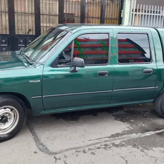 Toyota Hilux 2000 4x2