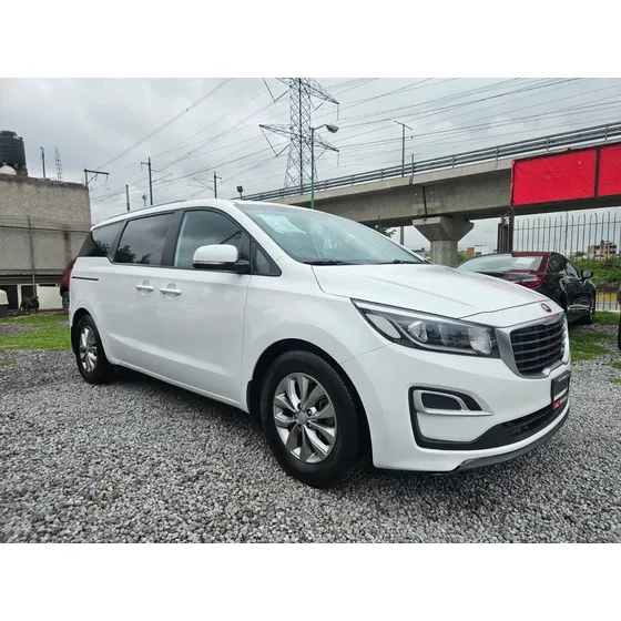 Kia Sedona 2.0 Lx At