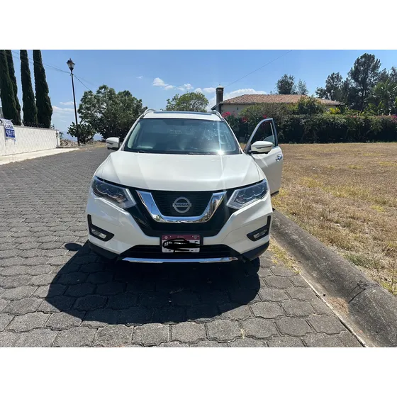 Nissan X-trail 2.0 Exclusiv 2 Row Hybrid