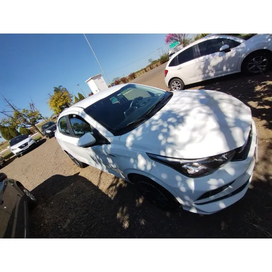 Fiat Cronos 1.8 Drive 16v Flex Aut. 4p