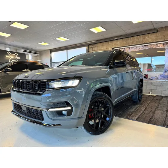 Jeep Commander 2.0t Gme At9 4x4 Blackhawk