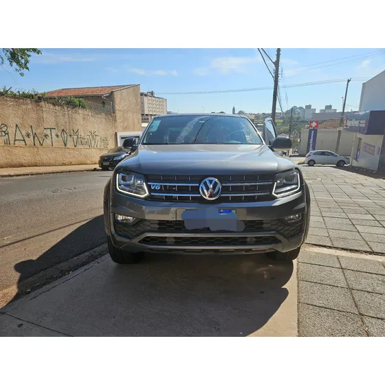 Volkswagen Amarok 3.0 Highline Extreme Cab. Dupla V6 4x4 Aut. 4p