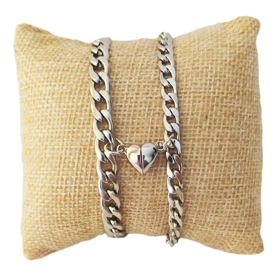 Pulseras Para Parejas Con Corazón Magnético De Acero 