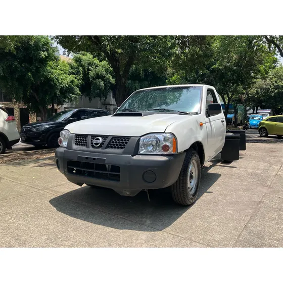 Nissan Np300 2011 2.5 Tdi Chasis Ac 4x2 Mt