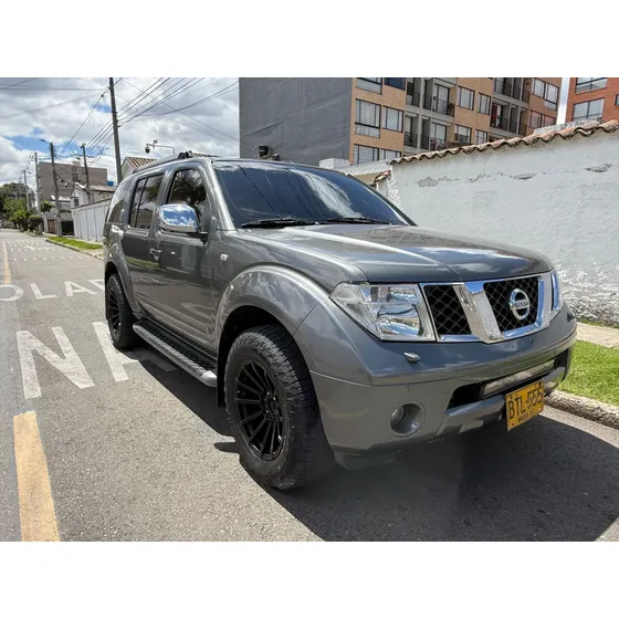 Nissan Pathfinder 4.0 R51 Se 4x4